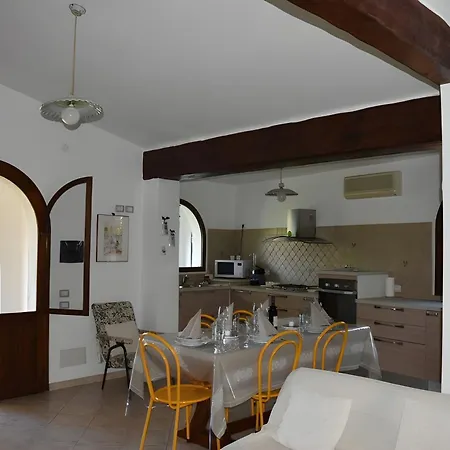 Domus Bianca - Holiday home Simius