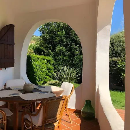Domus Bianca - *